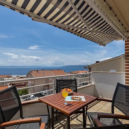 Kira Sea View *