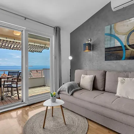 Kira Sea View Apartment Makarska
