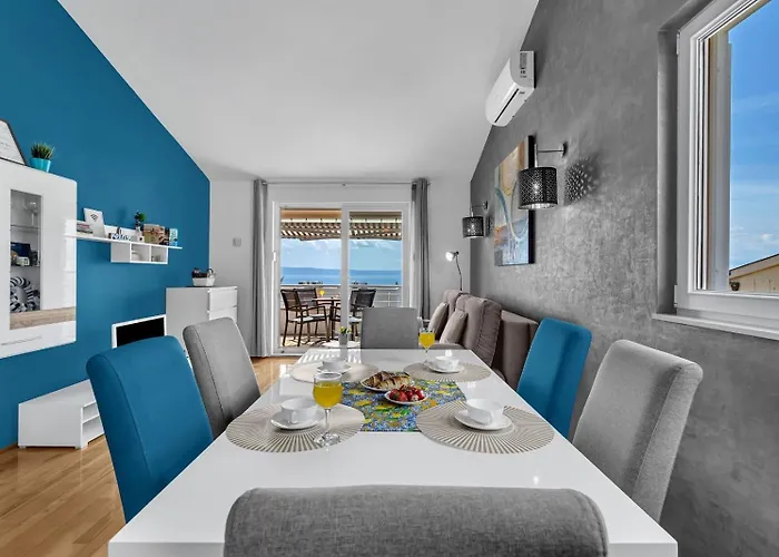Kira Sea View *