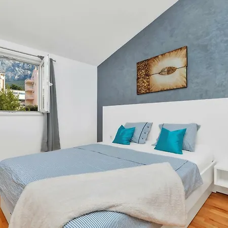 Kira Sea View Apartment